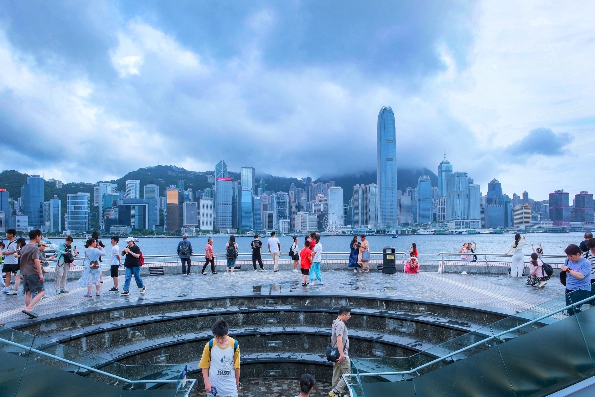 受惠于IPO热潮香港超级富豪上半年激增23%