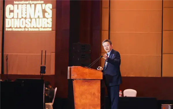 科学家预测：恐龙“复活”有望实现 利用基因编辑DNA