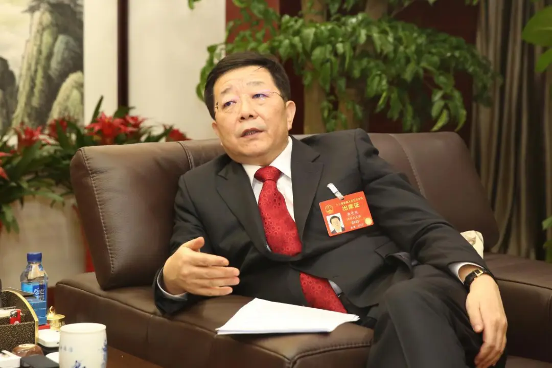 ʯ��ׯǰ�׸�ͻȻ������  ��������235��